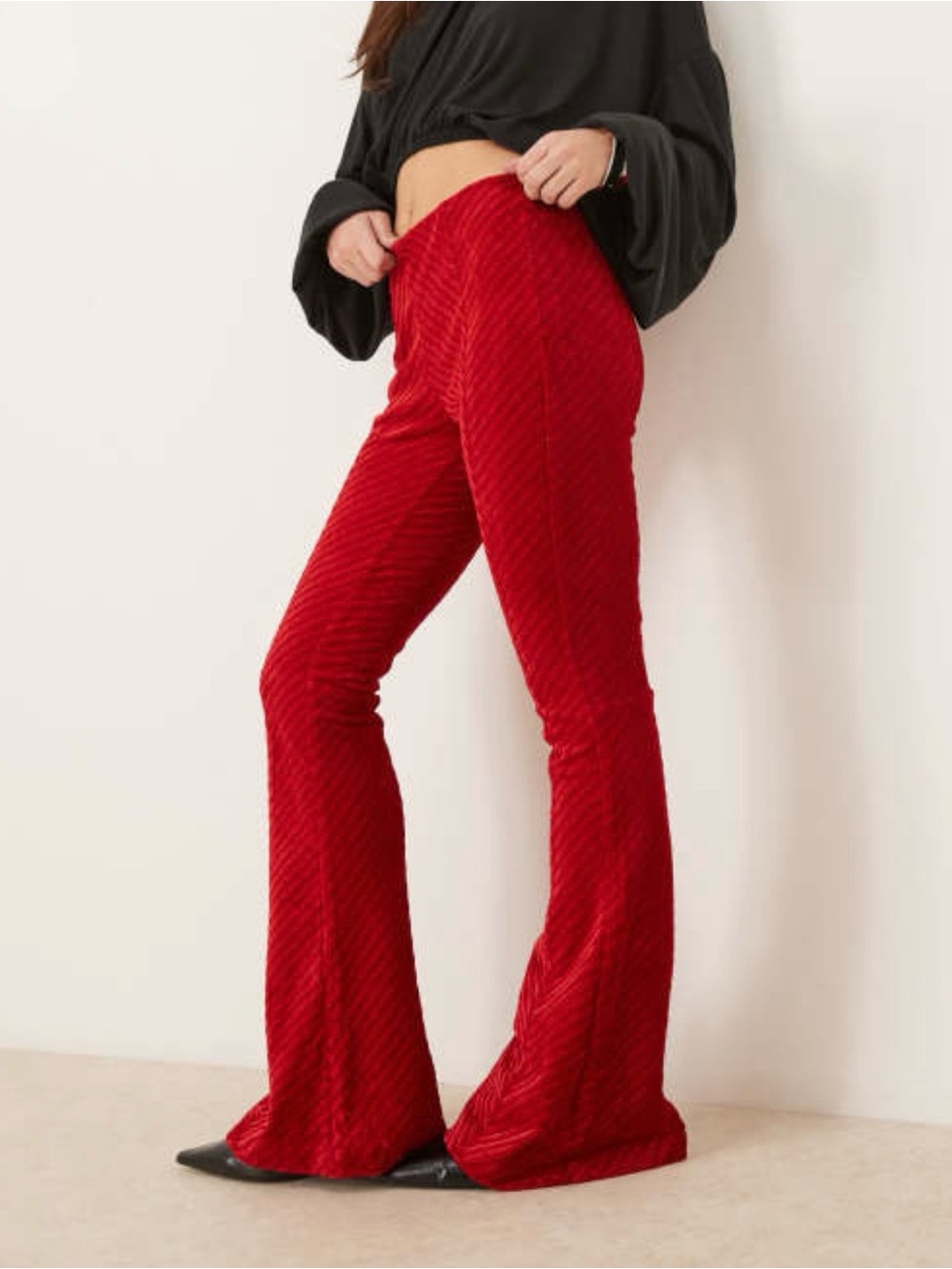 Free People NWT Salsa Red Crushed Velvet Penny Pull On Flare Leg Pants Size XS 🌟